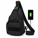 Mochila Táctica Pechera c/USB  tipo Sling /Crossbody porta botellas BK1027
